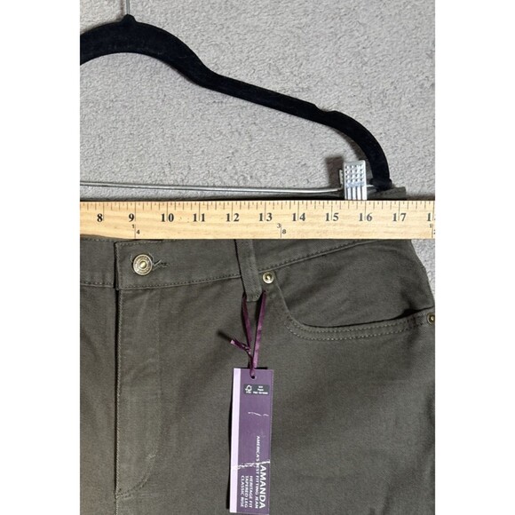 NWT Gloria Vanderbilt Amanda Jeans Women’s Size 16 Olive Green Tapered Leg - Picture 4 of 14